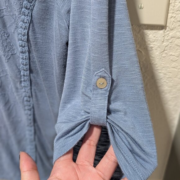 Democracy Blue Bracelet Sleeve Top - Picture 4 of 5